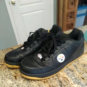 Rare Reebok Pittburgh Steelers NFL Official Shoes 12 Shoes Black Yellow